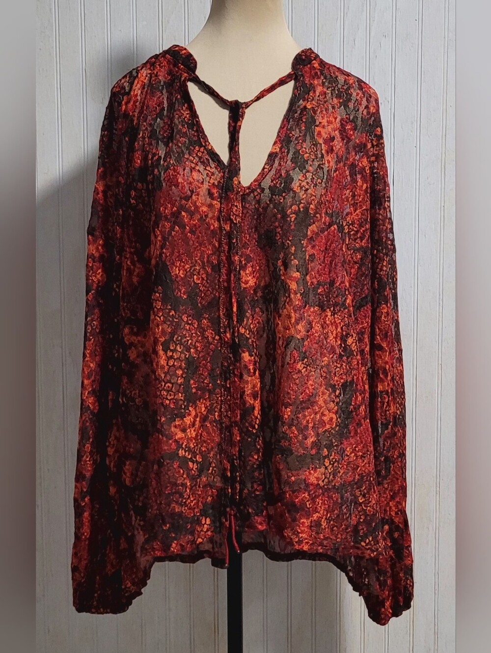Women’s Tie-Neck Floral Blouse - Red & Black
